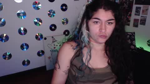 Abril online show from November 14, 3:22 pm