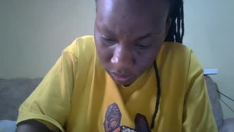 sweetdiva2012 online show from March 11, 6:08 am