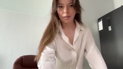 Vicktorious online show from June 21, 12:30 pm