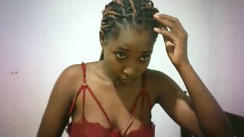sweetebony_50 online show from May 13, 9:39 am