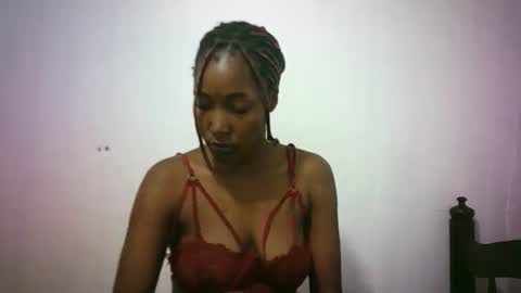sweetebony_50 online show from May 15, 9:27 am