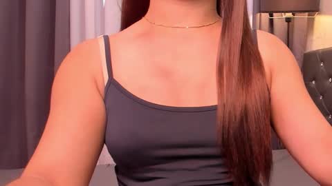 Snapshot of sweetest_one4 chatting on November 16, 8:42 am sweetest_one4 online show from November 16, 8:42 am