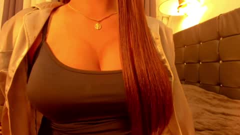 Snapshot of sweetest_one4 chatting on April 4, 8:50 pm sweetest_one4 online show from April 4, 8:50 pm