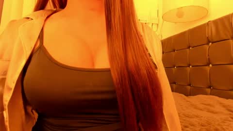 Snapshot of sweetest_one4 chatting on April 7, 6:58 am sweetest_one4 online show from April 7, 6:58 am