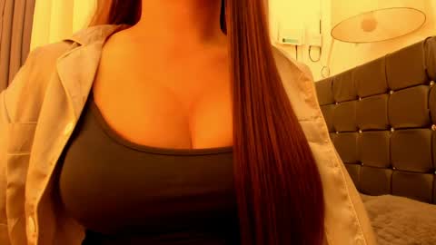 Snapshot of sweetest_one4 chatting on April 8, 7:30 am sweetest_one4 online show from April 8, 7:30 am