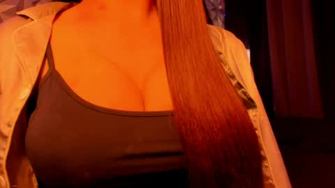 Snapshot of sweetest_one4 chatting on April 26, 6:16 pm sweetest_one4 online show from April 26, 6:16 pm