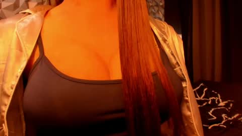 Snapshot of sweetest_one4 chatting on April 28, 1:49 pm sweetest_one4 online show from April 28, 1:49 pm