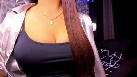 Snapshot of sweetest_one4 chatting on May 14, 9:49 am sweetest_one4 online show from May 14, 9:49 am