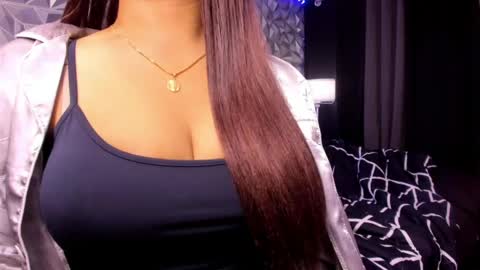 Snapshot of sweetest_one4 chatting on May 22, 8:47 pm sweetest_one4 online show from May 22, 8:47 pm