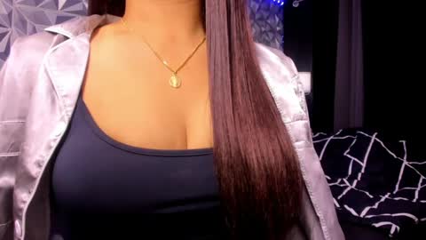 Snapshot of sweetest_one4 chatting on June 1, 10:55 pm sweetest_one4 online show from June 1, 10:55 pm