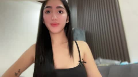 Snapshot of sweetestmallow chatting on December 3, 1:53 pm mallow online show from December 3, 1:53 pm