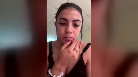 Snapshot of sweetevil03 chatting on June 9, 10:32 pm sweetevil69 online show from June 9, 10:32 pm