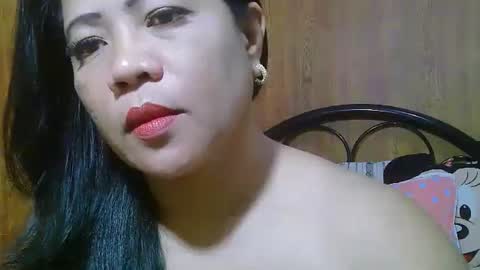 Snapshot of sweeteyes69xx chatting on May 25, 3:40 pm sweeteyes69xx online show from May 25, 3:40 pm