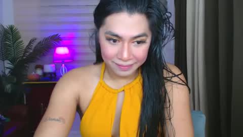 Snapshot of sweetfantasyxx chatting on October 27, 5:22 am Aki online show from October 27, 5:22 am