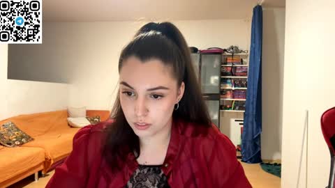 Snapshot of sweetfenomen67 chatting on May 18, 6:58 pm Joanna online show from May 18, 6:58 pm
