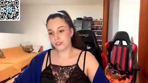 Snapshot of sweetfenomen67 chatting on June 20, 7:05 pm Joanna online show from June 20, 7:05 pm