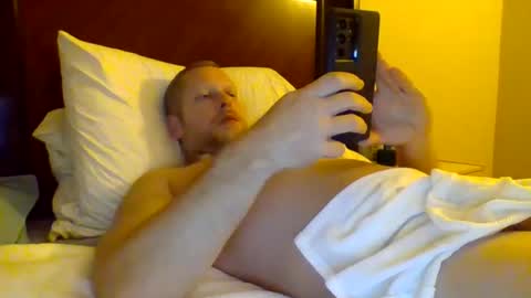 Snapshot of sweetg233 chatting on January 5, 7:07 am sweetg233 online show from January 5, 7:07 am