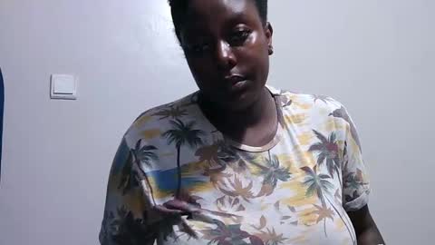 sweetgal11 online show from April 29, 8:15 pm