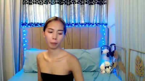 sweetgirl_daphne online show from June 7, 5:22 am