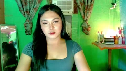 Snapshot of sweetgirl_kathy chatting on April 8, 6:13 am Kathy online show from April 8, 6:13 am