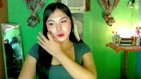 Snapshot of sweetgirl_kathy chatting on April 12, 6:24 pm Kathy online show from April 12, 6:24 pm