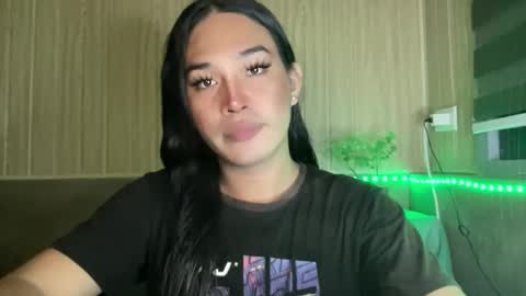 sweetgirl_rhainexxx online show from May 13, 1:08 pm