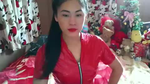 sweetgirllucy24xx online show from October 3, 4:53 am