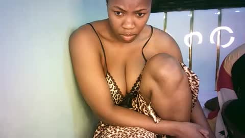 Snapshot of sweetgirltasha chatting on October 25, 10:56 am sweet tasha online show from October 25, 10:56 am