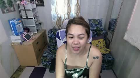 Snapshot of sweetgrace25 chatting on July 22, 11:51 pm IM YOUR GRACE online show from July 22, 11:51 pm