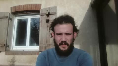 Snapshot of sweetguyss12 chatting on November 4, 1:54 pm sweetguyss12 online show from November 4, 1:54 pm