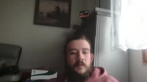 Snapshot of sweetguyss12 chatting on November 24, 12:49 pm sweetguyss12 online show from November 24, 12:49 pm