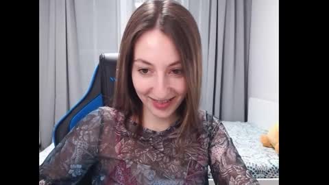 Snapshot of sweetheart_77 chatting on December 10, 11:51 pm Emma online show from December 10, 11:51 pm