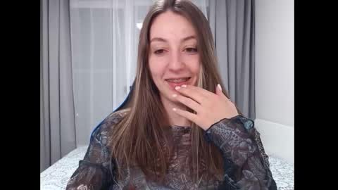 Snapshot of sweetheart_77 chatting on January 18, 2:03 am Emma online show from January 18, 2:03 am