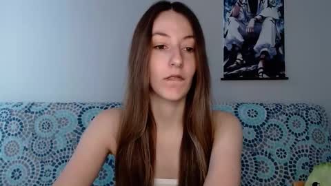 Snapshot of sweetheart_77 chatting on September 22, 7:43 am Emma online show from September 22, 7:43 am