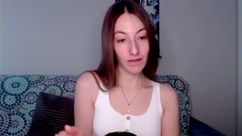 Snapshot of sweetheart_77 chatting on October 21, 8:15 am Emma online show from October 21, 8:15 am