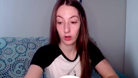 Snapshot of sweetheart_77 chatting on October 26, 9:59 am Emma online show from October 26, 9:59 am