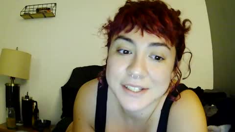 Snapshot of sweetheatannie chatting on May 4, 11:56 pm sweetheatannie online show from May 4, 11:56 pm
