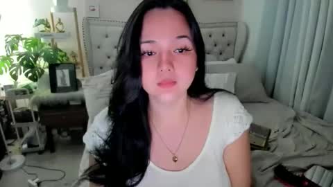 Layla online show from October 1, 10:32 am