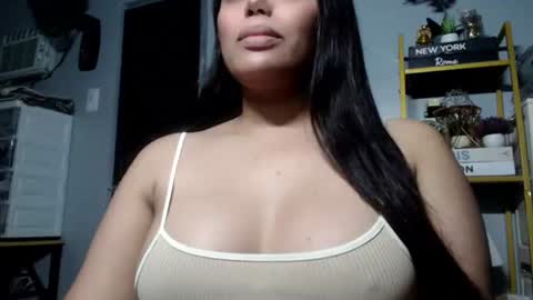 Snapshot of sweethotgirl_maexxx chatting on March 21, 11:37 am Mae online show from March 21, 11:37 am