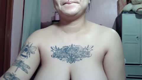 Snapshot of sweethotkisha chatting on October 3, 1:24 am sweethotkisha online show from October 3, 1:24 am