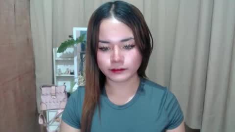 sweethotlove_xoxo online show from September 30, 2:27 am