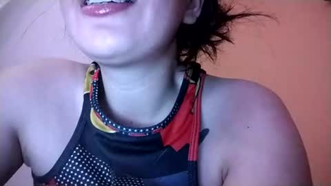 Snapshot of sweetie__annie chatting on July 12, 5:42 am Ana Mara i cant Make noise My family is here online show from July 12, 5:42 am