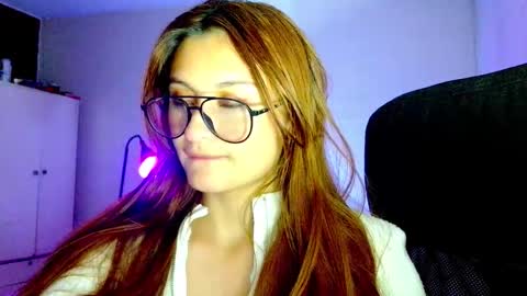sweetie_ambar online show from September 22, 9:11 am