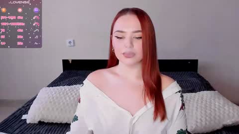 Hannah online show from December 4, 11:41 am