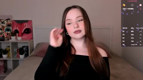 Hannah online show from February 25, 1:32 pm
