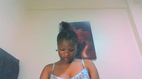 Snapshot of sweetie_lee chatting on February 19, 2:40 am sweetie lee online show from February 19, 2:40 am