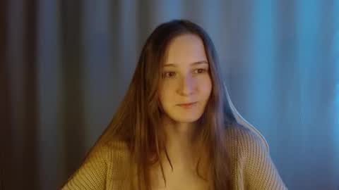 Annie online show from February 2, 9:13 pm