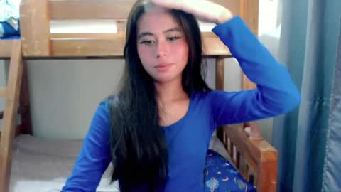 Snapshot of sweetie_nica chatting on June 15, 12:07 pm sweetie_nica online show from June 15, 12:07 pm