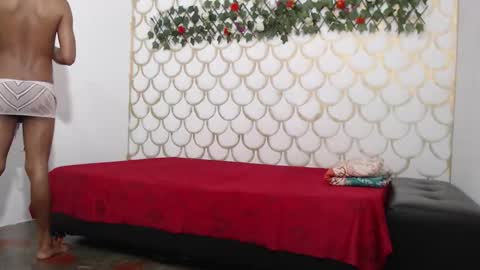 Snapshot of sweetiecarteer chatting on March 12, 11:49 am sweetiecarteer online show from March 12, 11:49 am