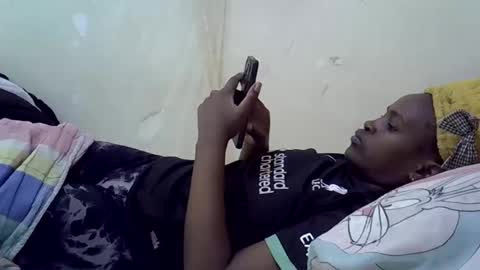 Snapshot of sweetielonglips chatting on February 19, 7:15 am sweetielonglips online show from February 19, 7:15 am